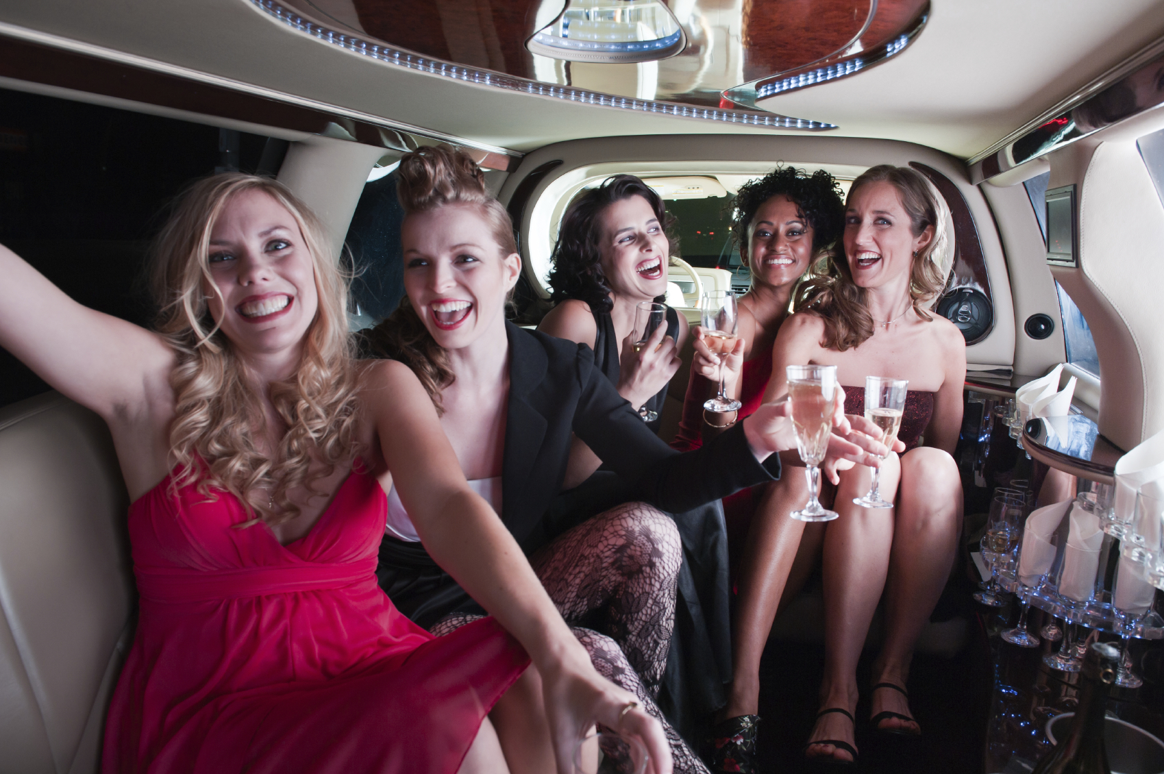 Lesbians fool around backseat limo pic